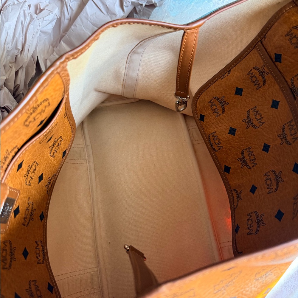 MCM Cognac Visetos Tote Bag - Picture 5 of 5